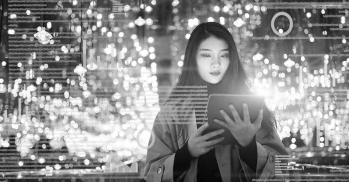 PR-Guidewire-Insurtech-Vanguar-Featured-Image_1200x628 Innovation concept; woman staring at tablet